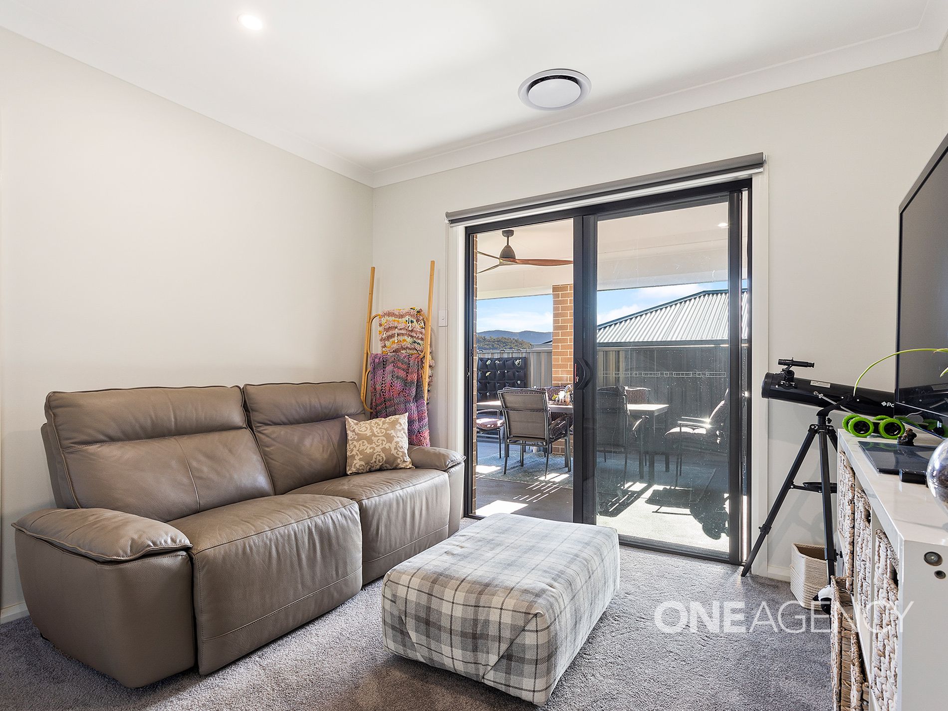 104 Broughton Avenue, Tullimbar