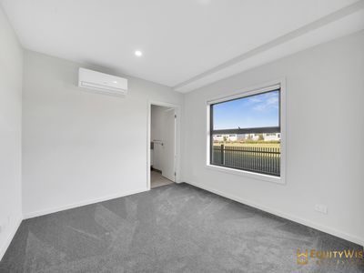 24 / 23 Boxer Drive, Wyndham Vale