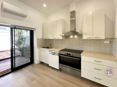 669 GLEBE ROAD, Adamstown