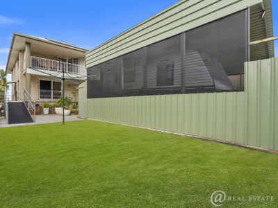 892 Scenic Highway, Kinka Beach