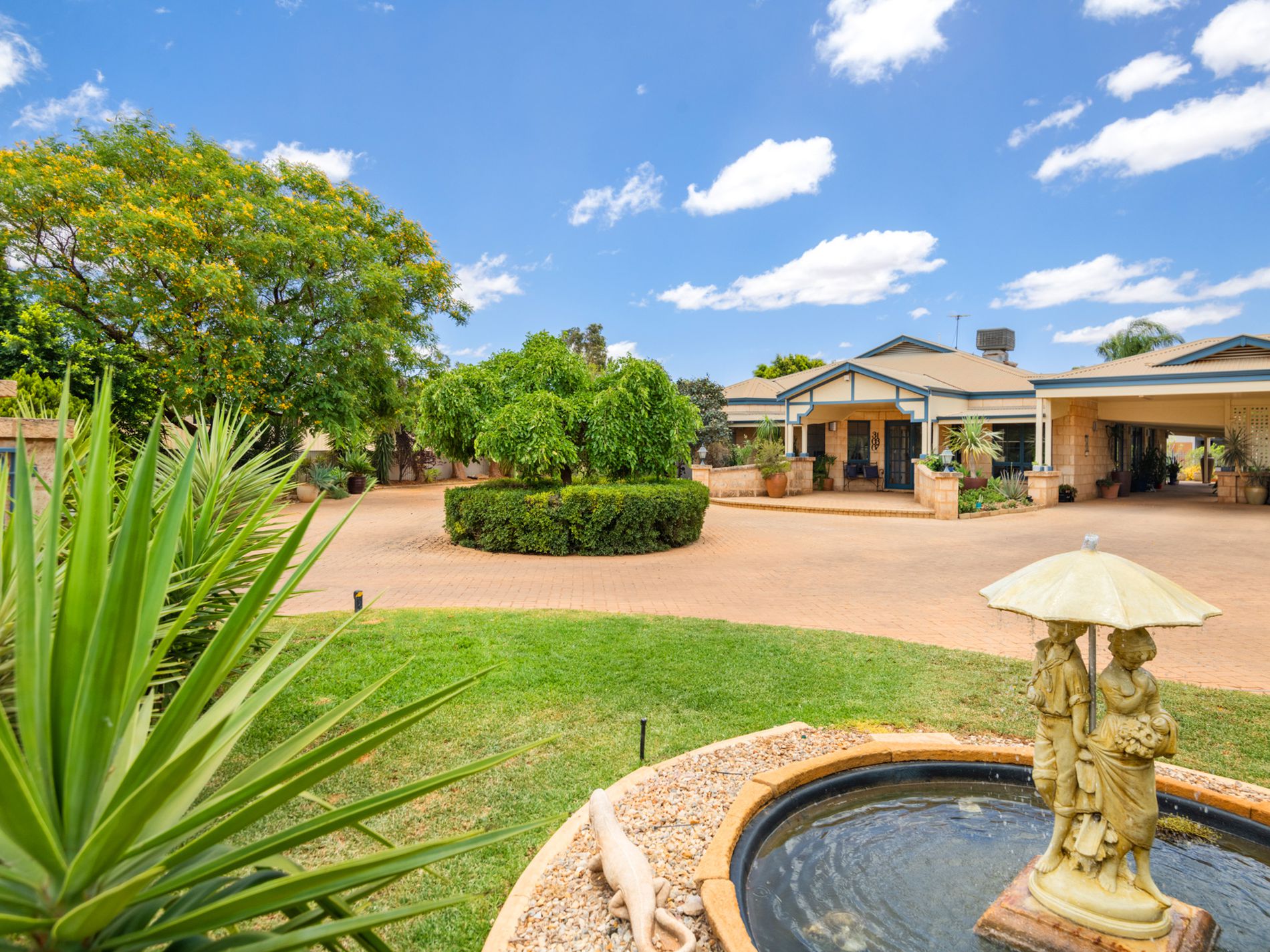 31 Gatacre Drive, Somerville