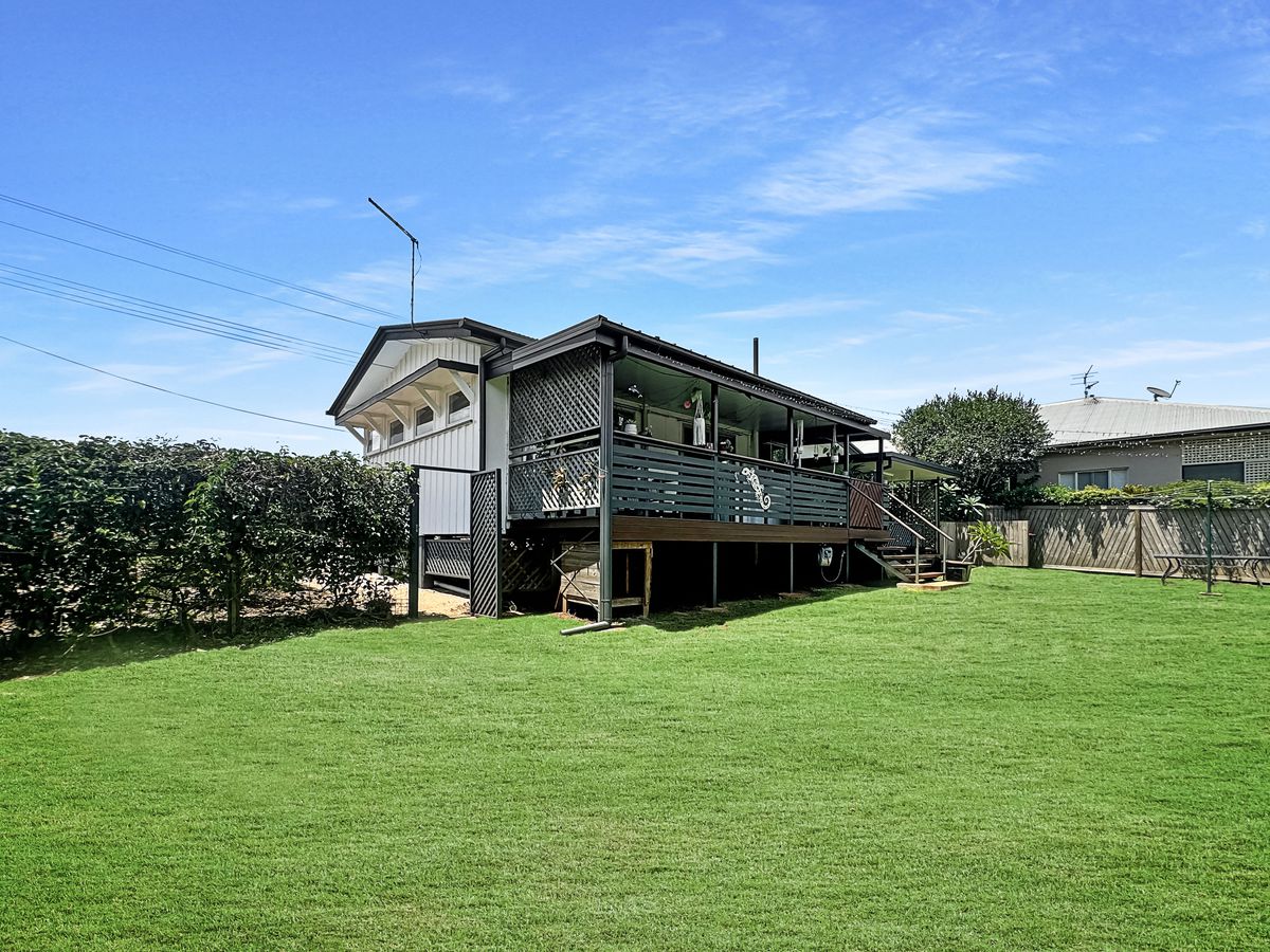 52 Loder Street, Atherton