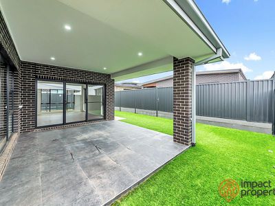 8 Mottram Street, Taylor