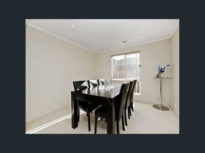 25 Giselle Grove, Tarneit