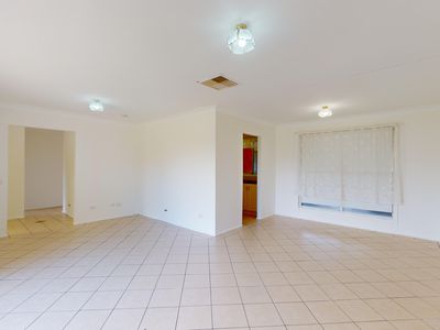 10 Mackay Drive, Dubbo