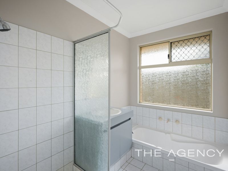 8A Rennie Crescent North, Hilton