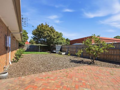 4 Victoria Close, Sale