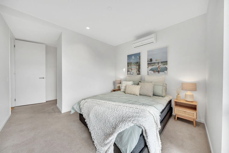 704 / 8C Evergreen Mews, Armadale