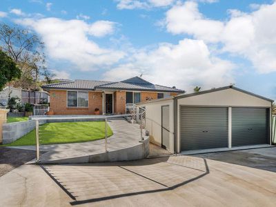 16 Brownlow Place, Ambarvale