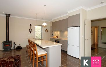 2 Brennan Avenue, Beaconsfield Upper