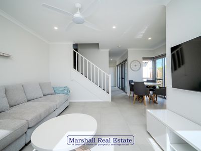 34 Hirundo Bend, Tapping