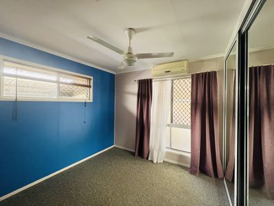 5 Cook Court, Moranbah