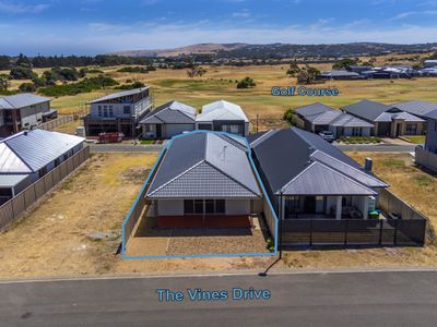 11 / 55 The Vines Drive, Normanville