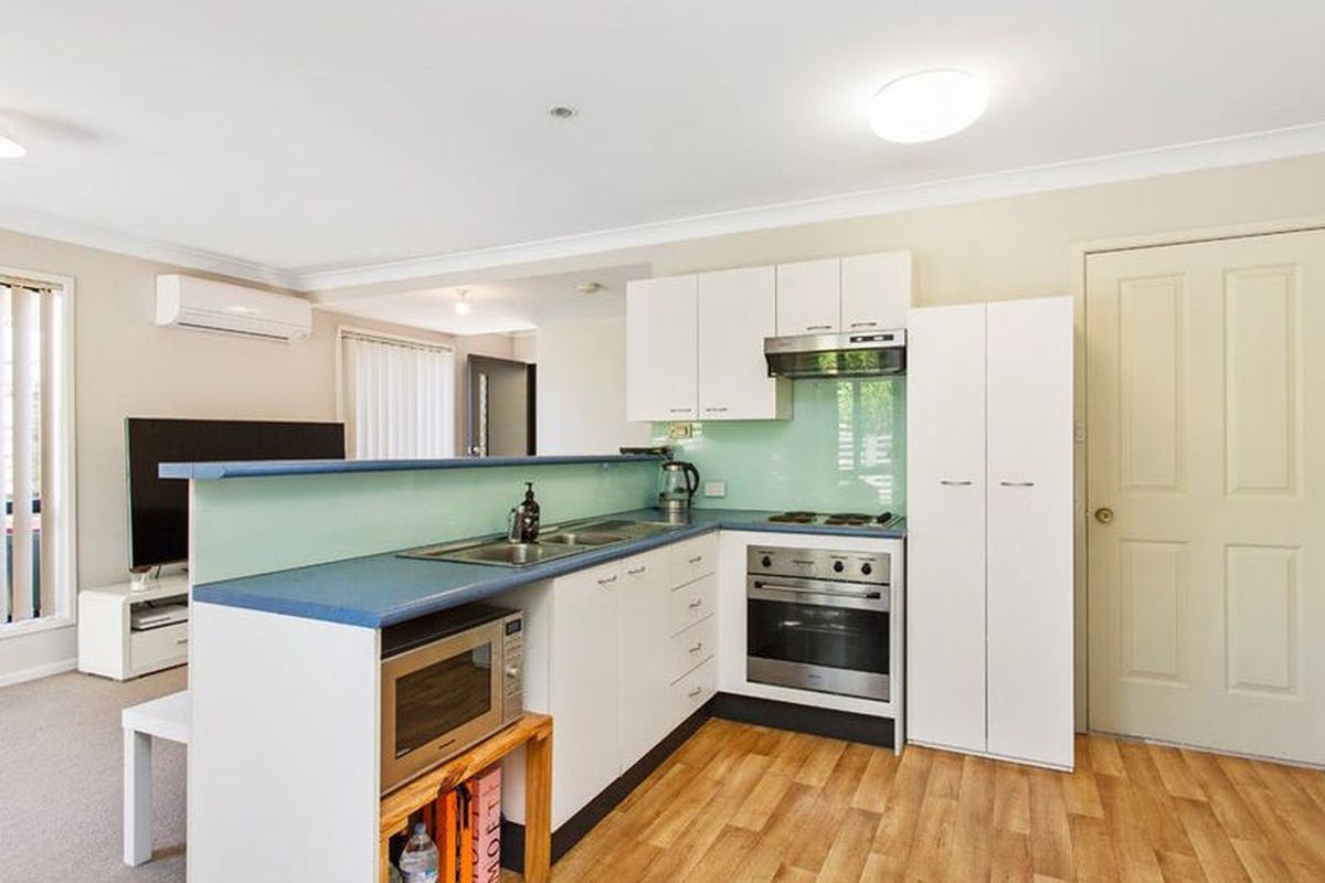2 / 74 Karalta Road, Erina