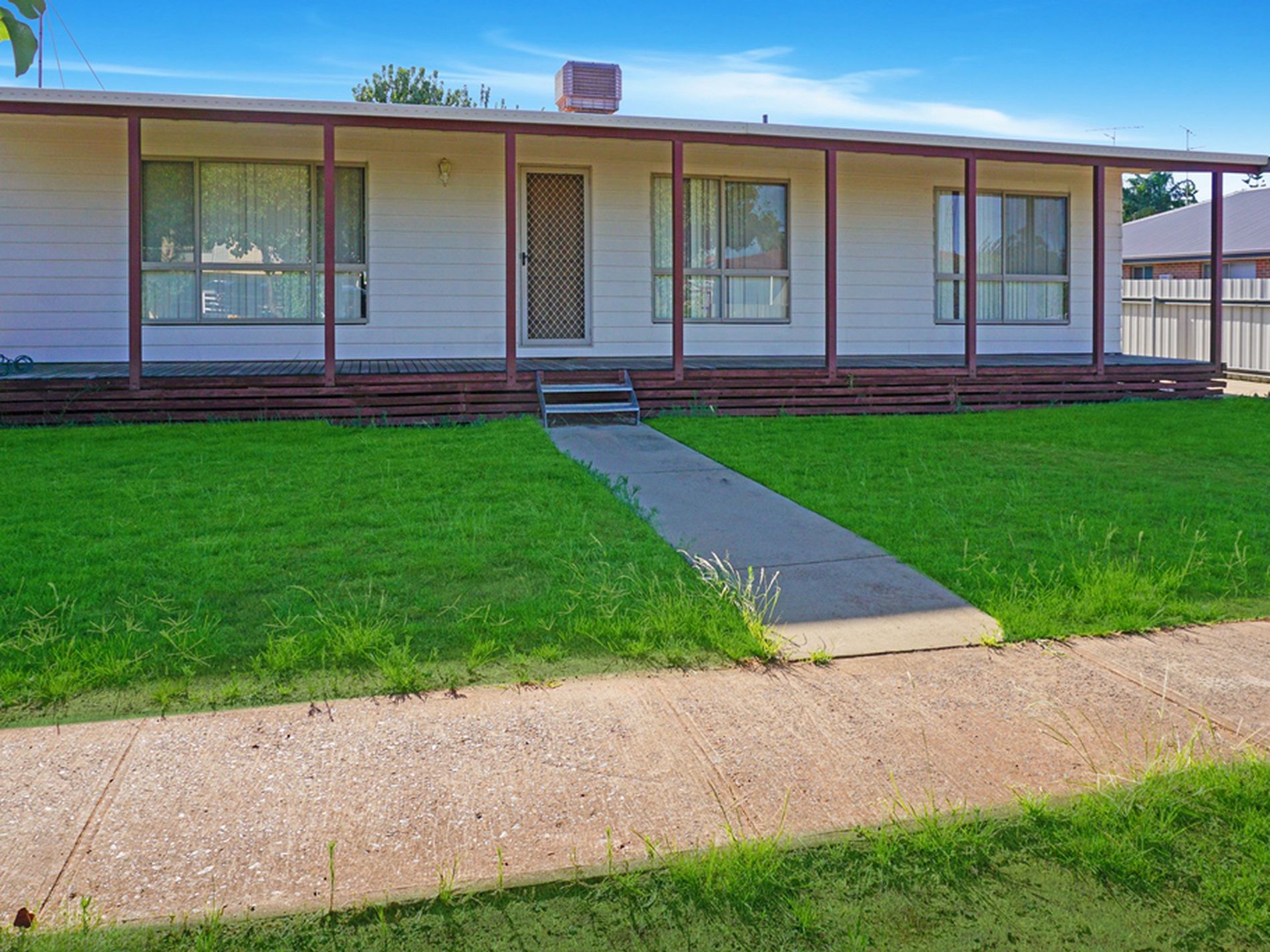 6 Northcott Street, West Wyalong