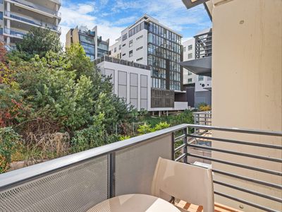 310 / 112 Mounts Bay Road, Perth