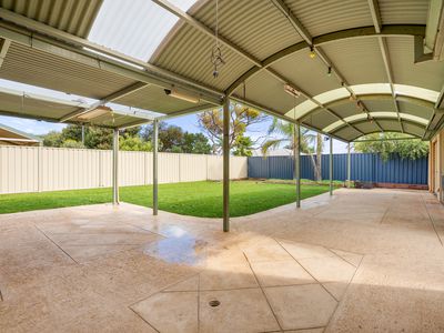 5 LISBON PLACE, Warnbro