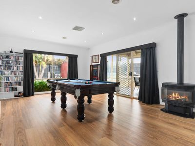 4 Palagia Court, Somerville