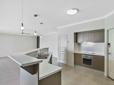 67 Long Street, Point Vernon