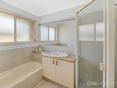 10 Cassia Avenue, Scarness