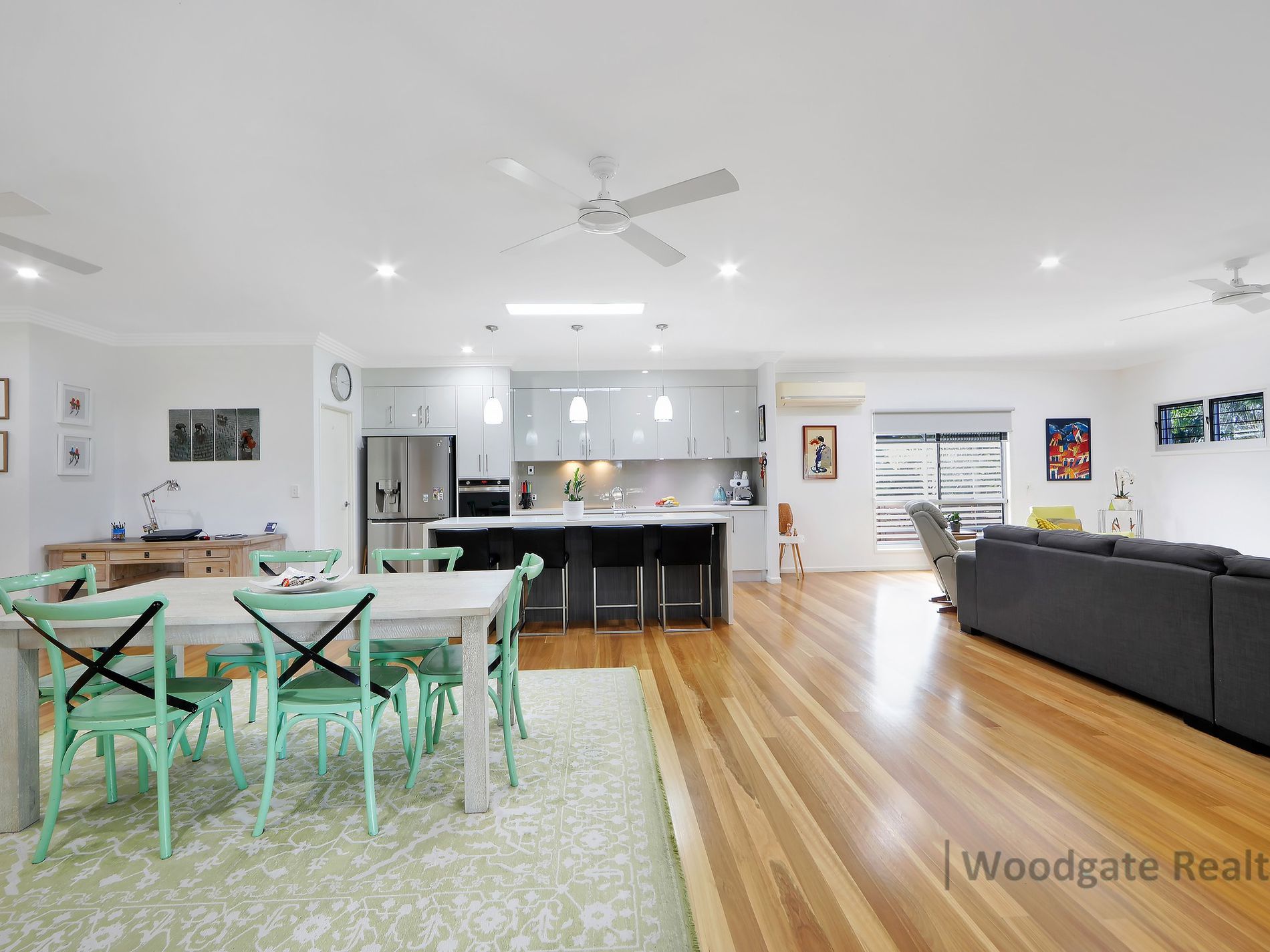 10 PAPERBARK COURT, Woodgate