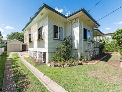 73 Woodford Street, One Mile