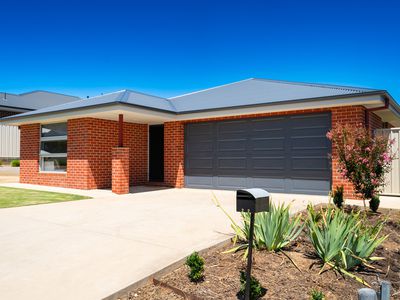 22 Drover Place, Thurgoona