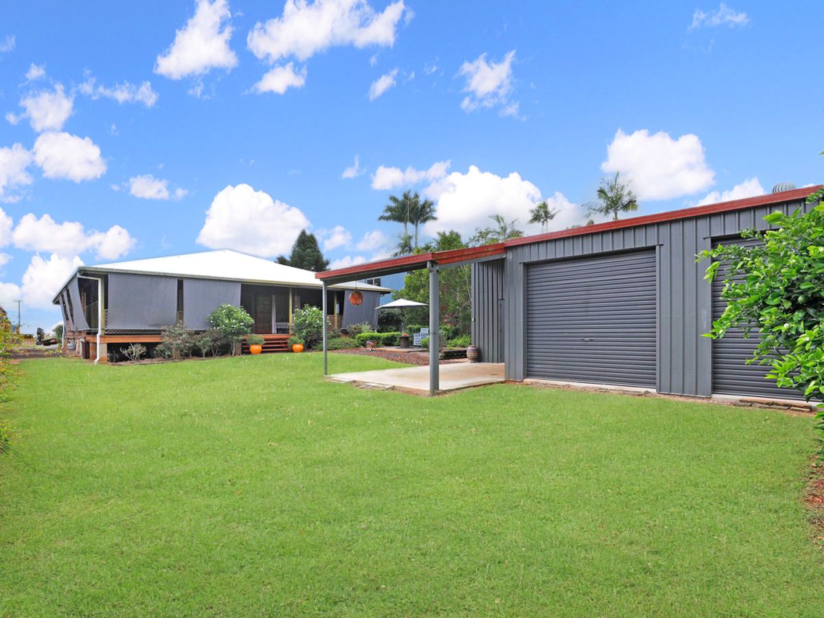 30 Eacham Road, Yungaburra