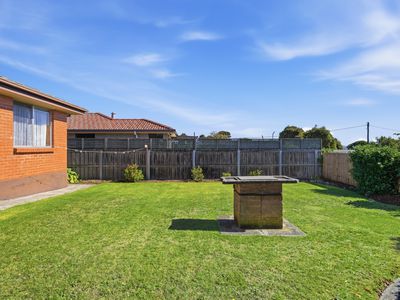 33 South Street, George Town