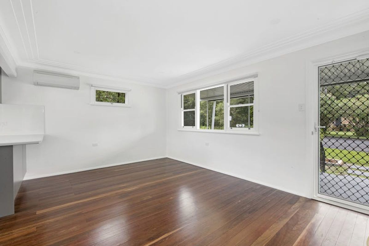 7 Lionel Parade, Springfield