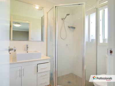 2 Sandstock Crescent, Jordan Springs