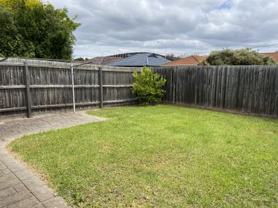 2 / 26 Hafey Crescent, Hoppers Crossing
