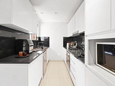 14 / 22-24 Thomas Street, Parramatta