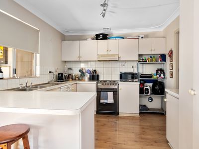 131 Bourke Street, Piccadilly