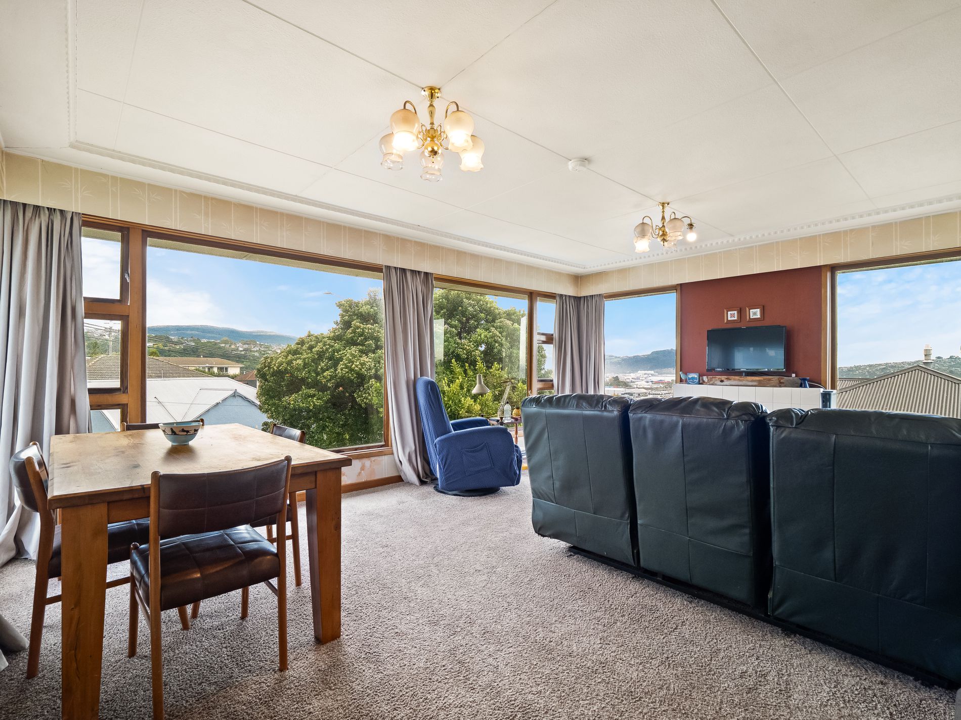 15 Middleton Road, Kew