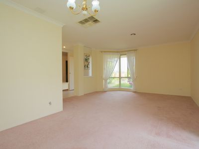 81 Glanton Way, Dianella