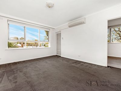 4 / 4 NAVIGATOR STREET, Maribyrnong