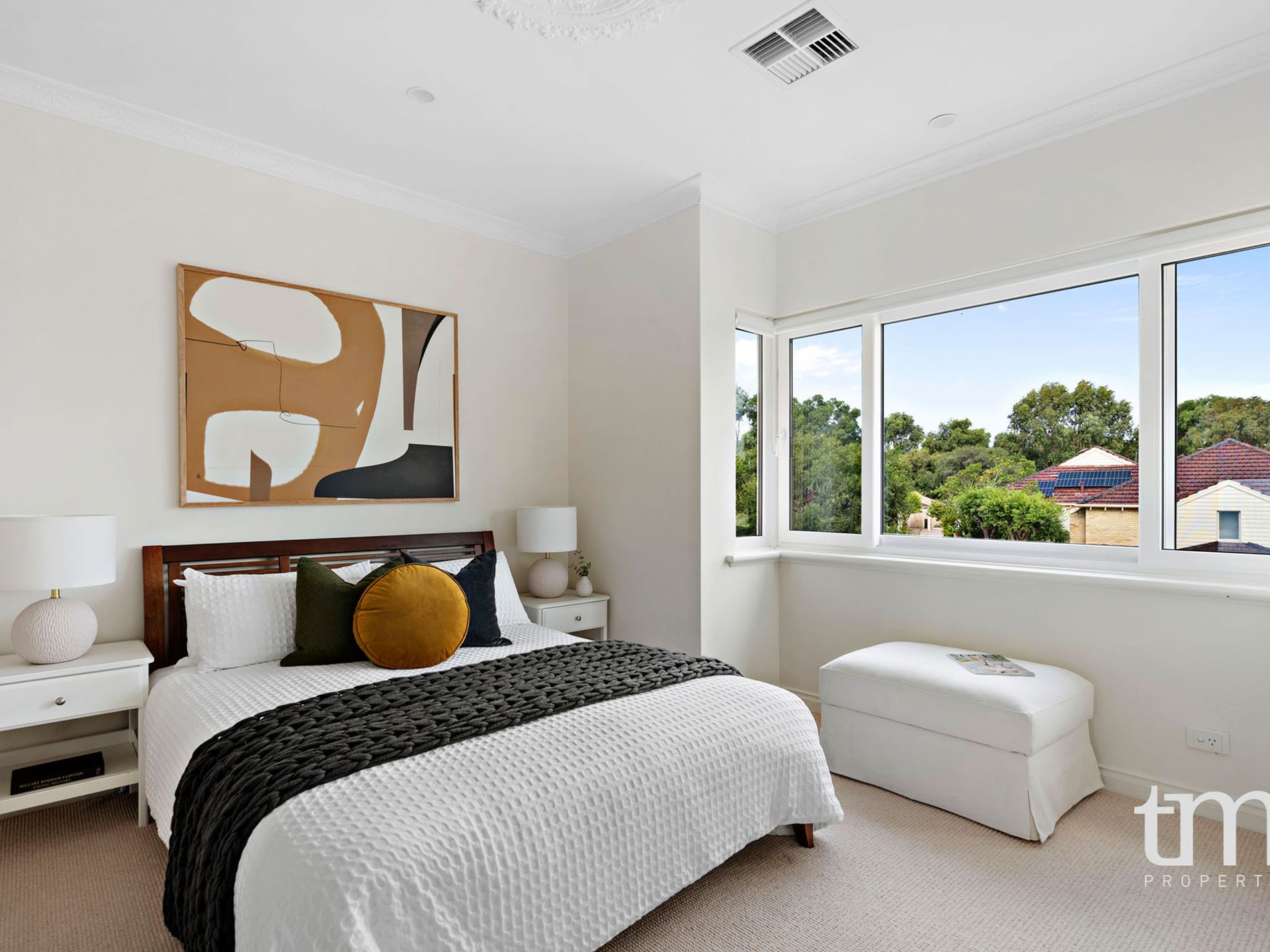 1 Grove End Ridge, Mount Claremont