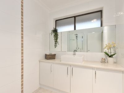 29 Helena Crescent, Thornlie