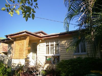 9 South Station Road, Booval