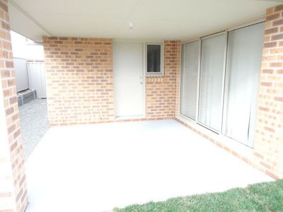 3 / 11 McKenna Avenue, Yass