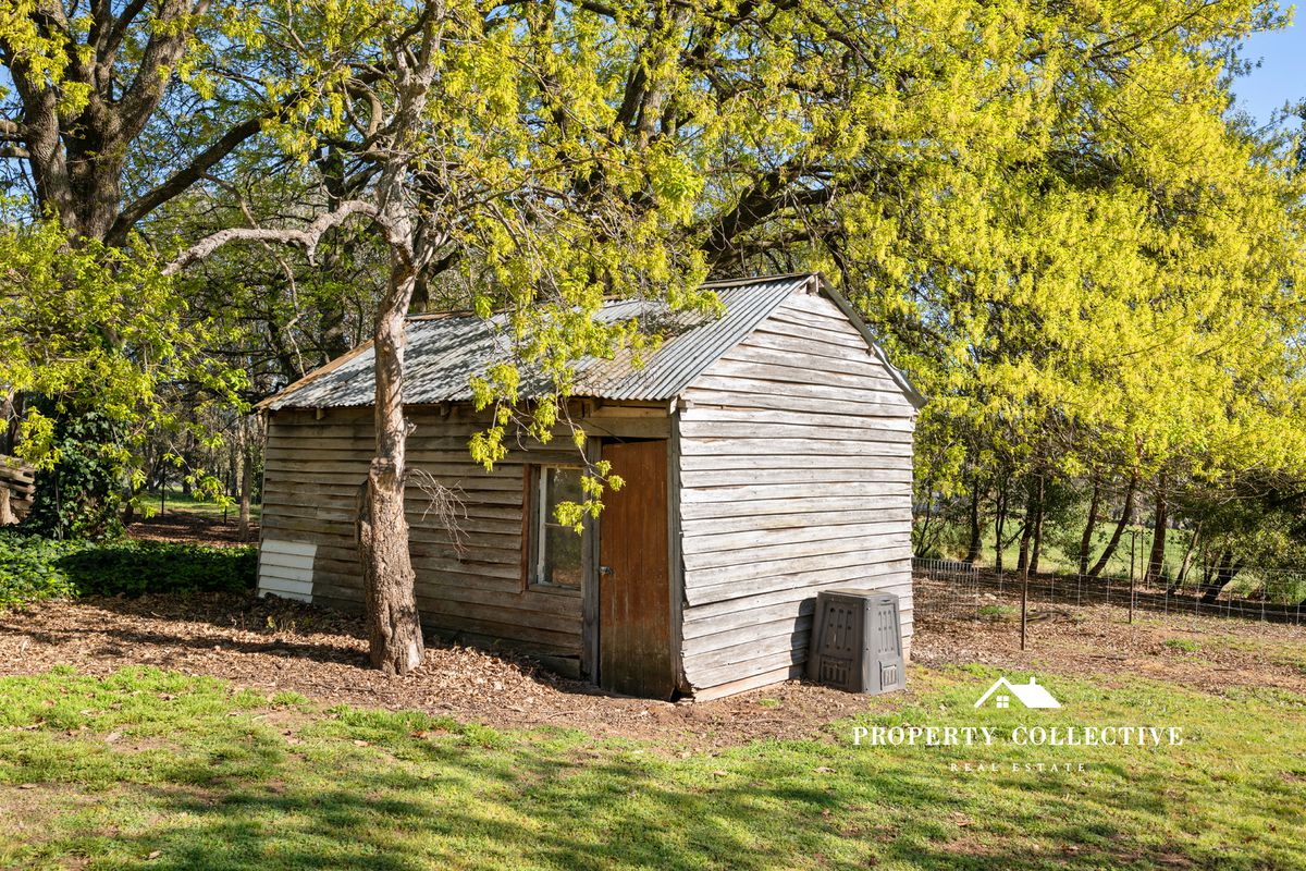 975 Beechworth-Wodonga Road, Wooragee