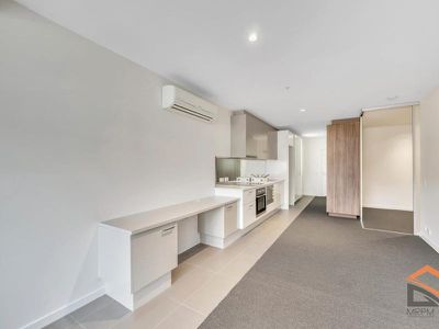 303 / 220 Spencer Street, Melbourne