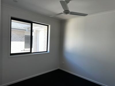 61 Waratah Cct, Greenbank