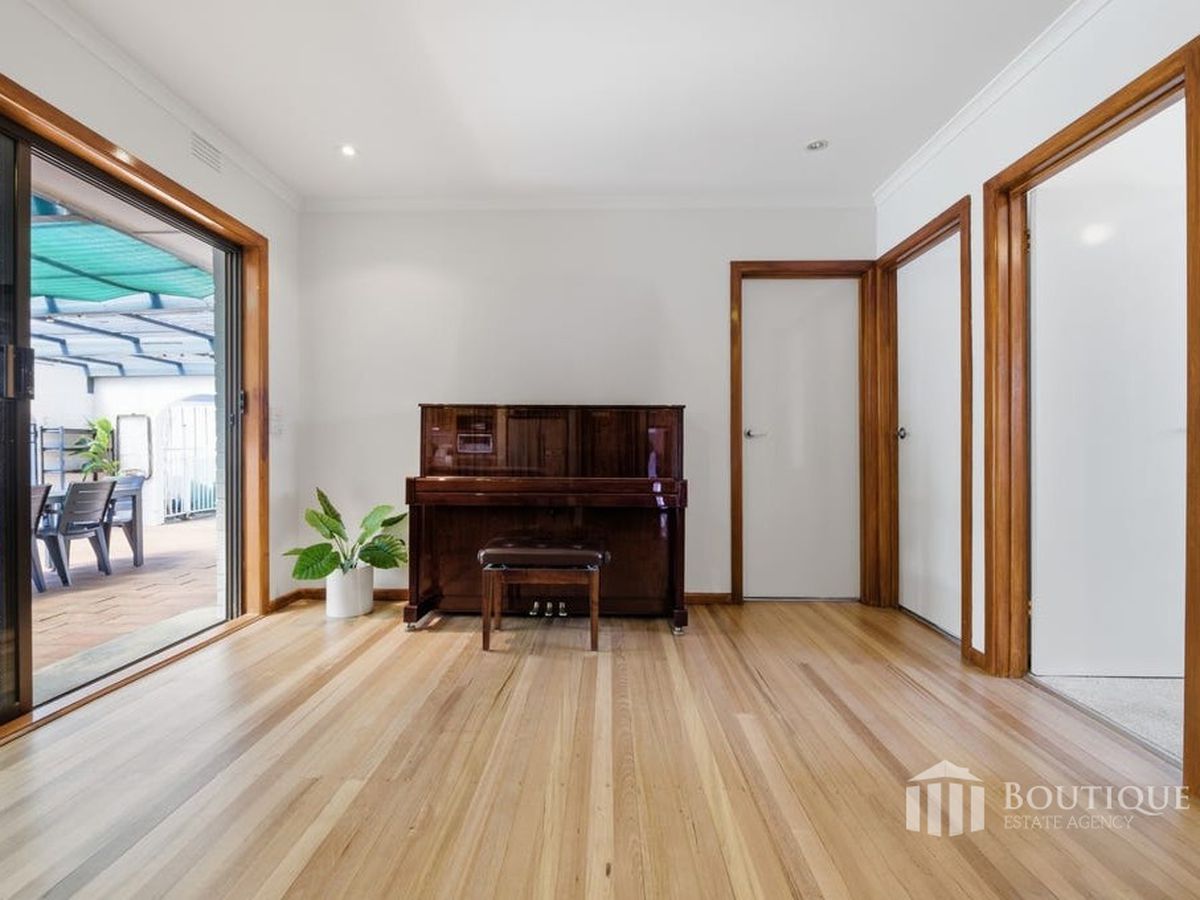 5 Hampton Court, Dandenong North