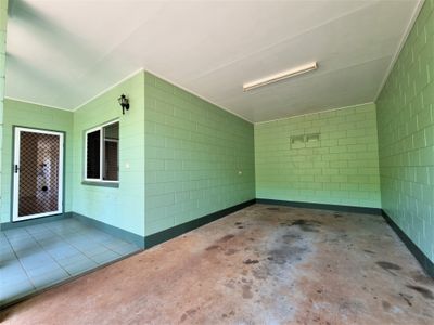 4 Wisteria Street, Atherton