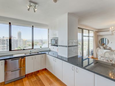 14G / 33 Thornton Street, Surfers Paradise