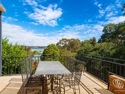 11 Hillcrest Avenue, North Narooma