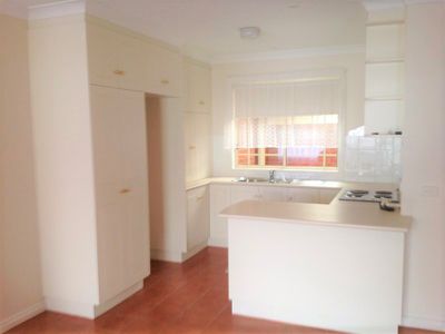 2 / 12 Parkland Drive, Hamlyn Heights