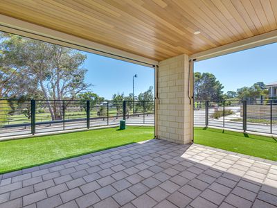 16 Bunker Crescent, Yanchep